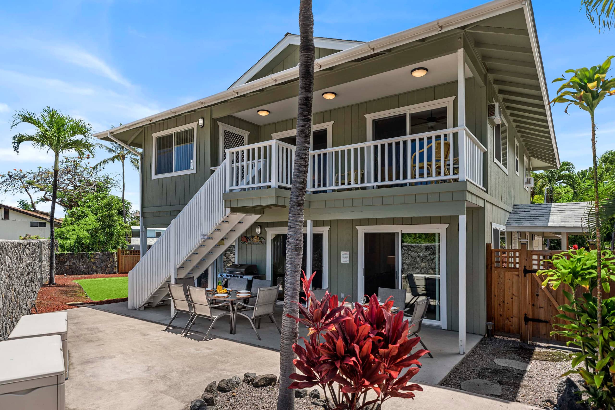 Home in Kailua-Kona · ★4.79 · 4 bedrooms · 7 beds · 4 shared baths - Image 42