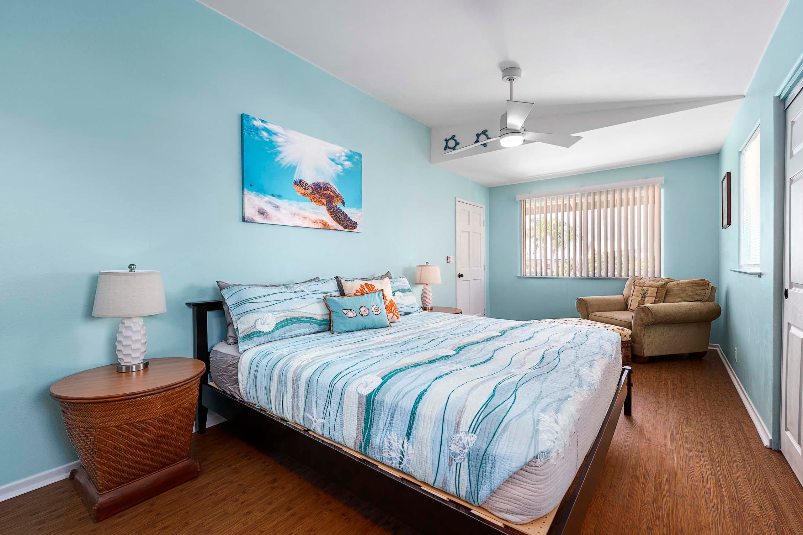 Home in Kailua-Kona · ★4.79 · 4 bedrooms · 7 beds · 4 shared baths - Image 11