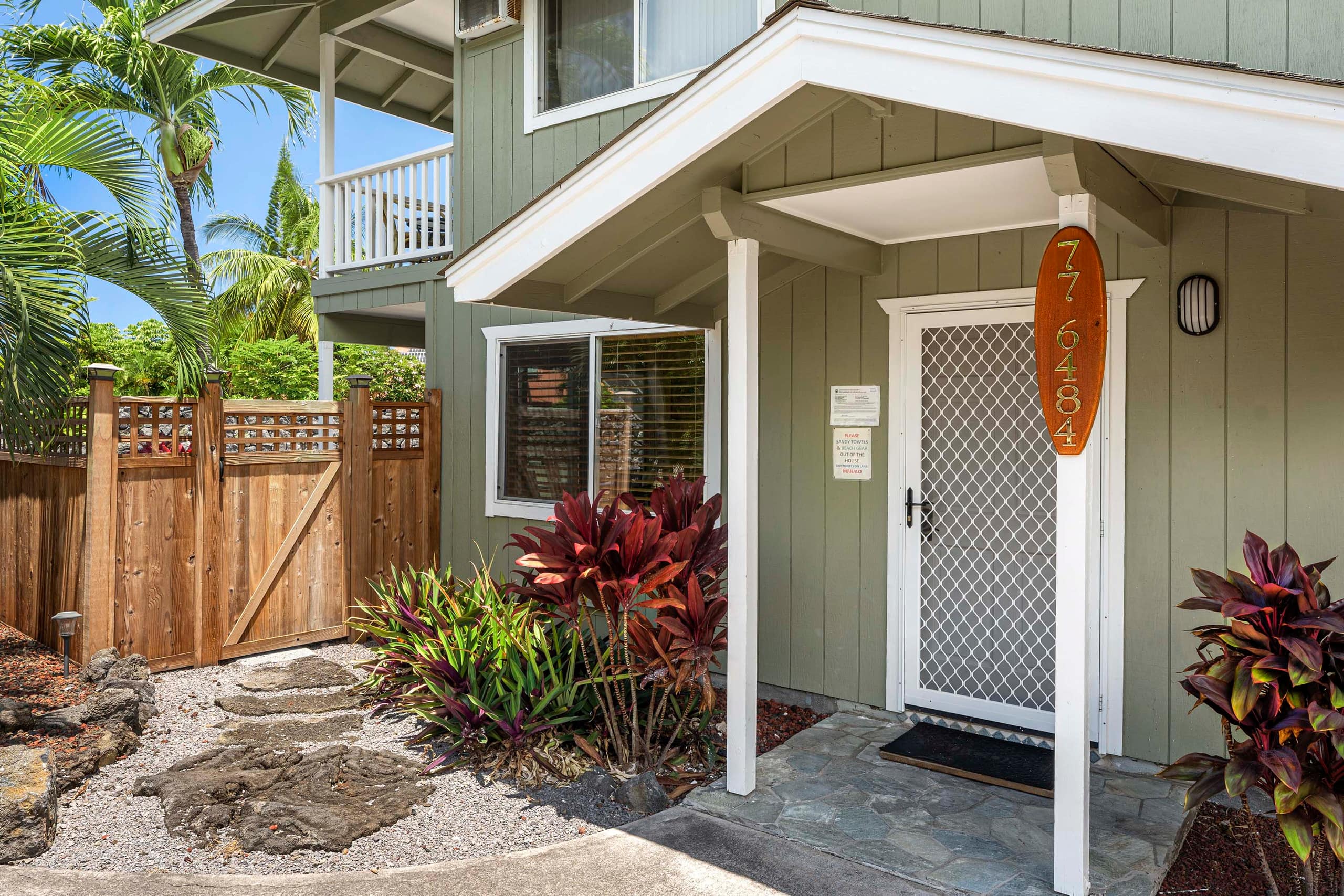 Home in Kailua-Kona · ★4.79 · 4 bedrooms · 7 beds · 4 shared baths - Image 46