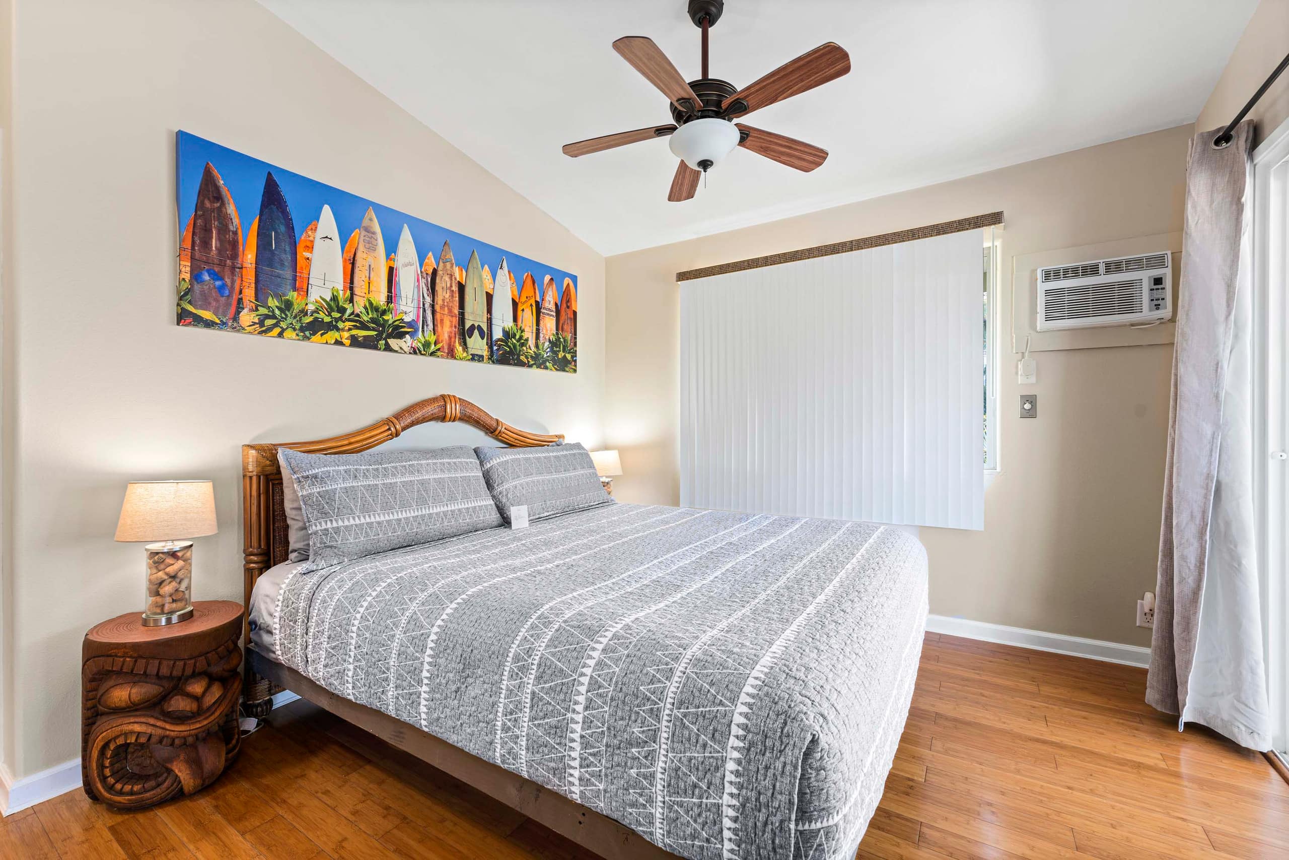 Home in Kailua-Kona · ★4.79 · 4 bedrooms · 7 beds · 4 shared baths - Image 6
