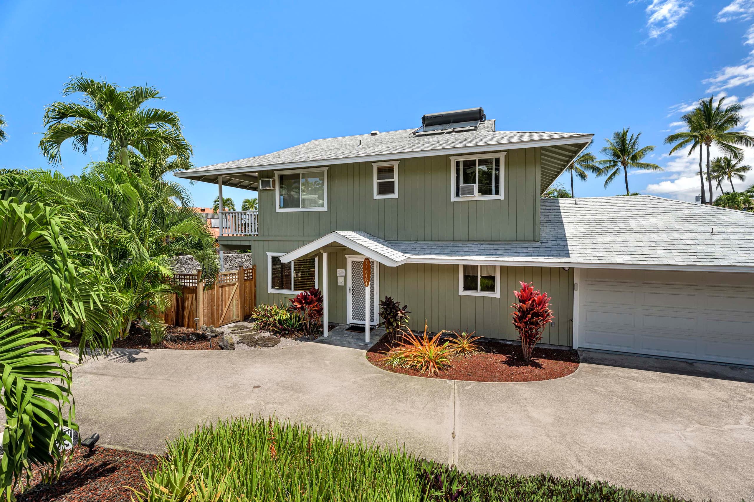 Home in Kailua-Kona · ★4.79 · 4 bedrooms · 7 beds · 4 shared baths - Image 50