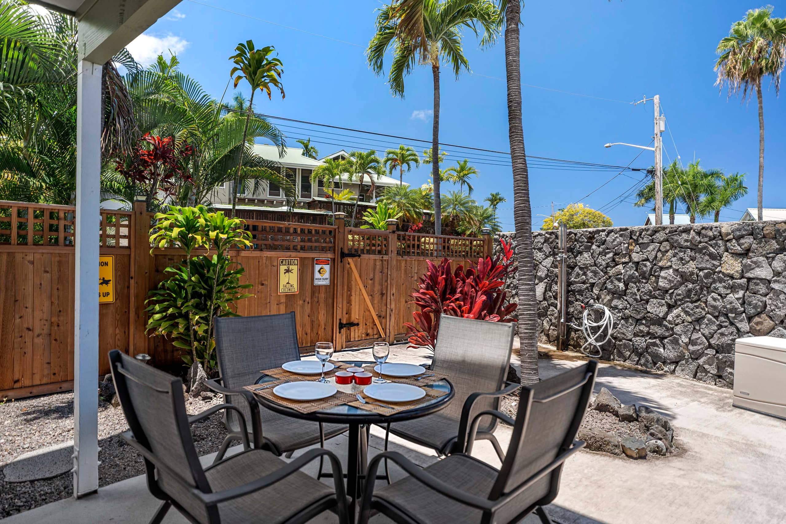 Home in Kailua-Kona · ★4.79 · 4 bedrooms · 7 beds · 4 shared baths - Image 18