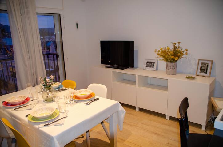 narcis monturiol – apartment with terrace and view gallery image 5