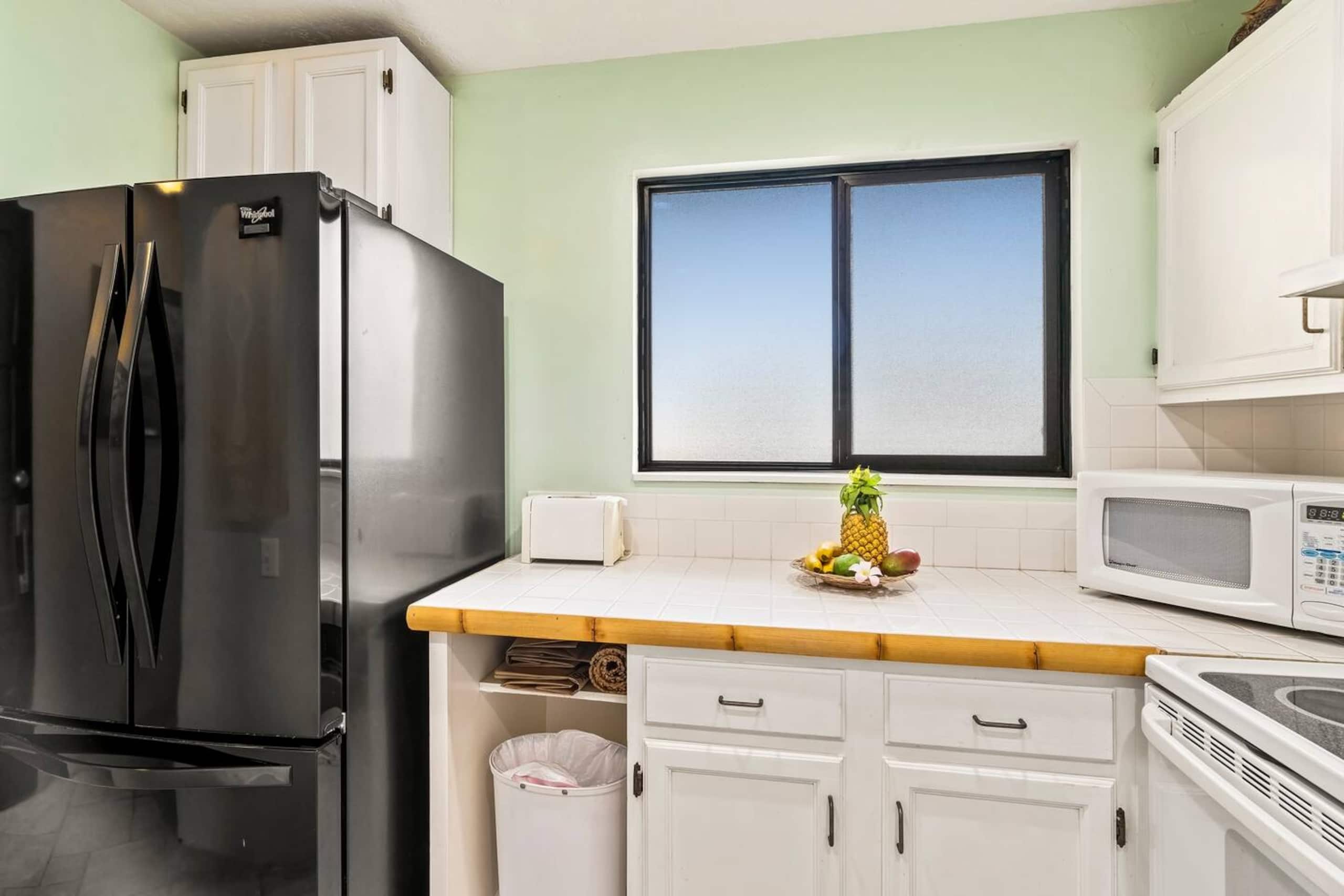 Condo in Kailua-Kona · ★4.8 · 2 bedrooms · 2 beds · 2 baths - Image 10