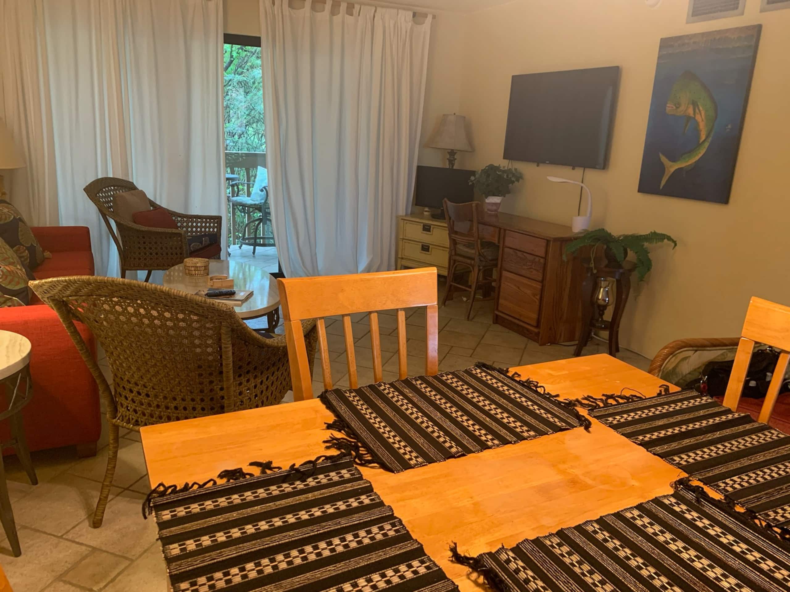 Condo in Kailua-Kona · ★4.8 · 2 bedrooms · 2 beds · 2 baths - Image 12