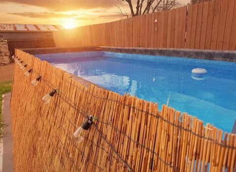 Pool, 5/2 hot tub, 2kings, fire pit