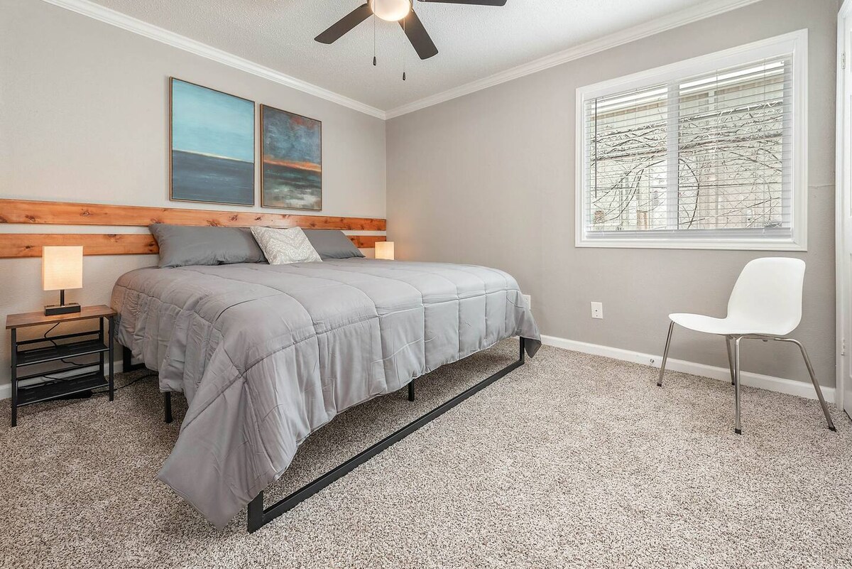 Spavaća soba 2 bračna kreveta (širine 180 -