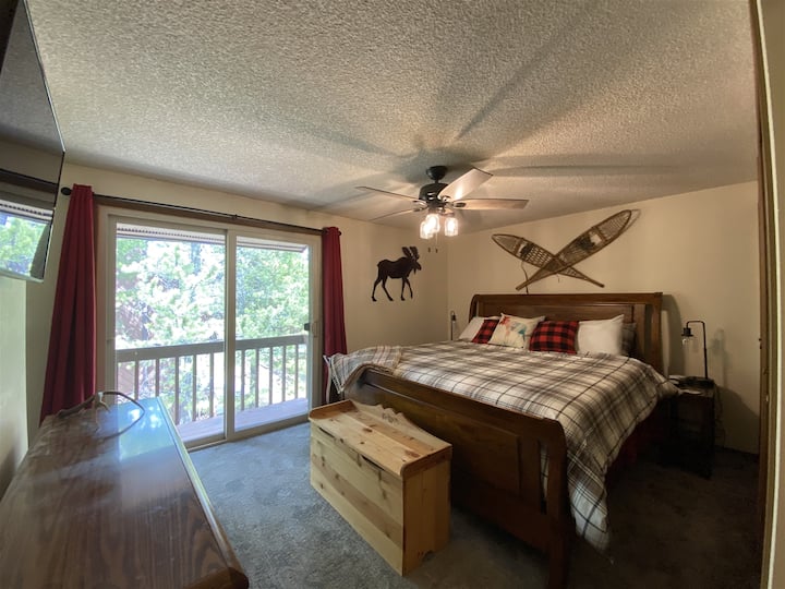 الطابق العلوي غرفة نوم كينج