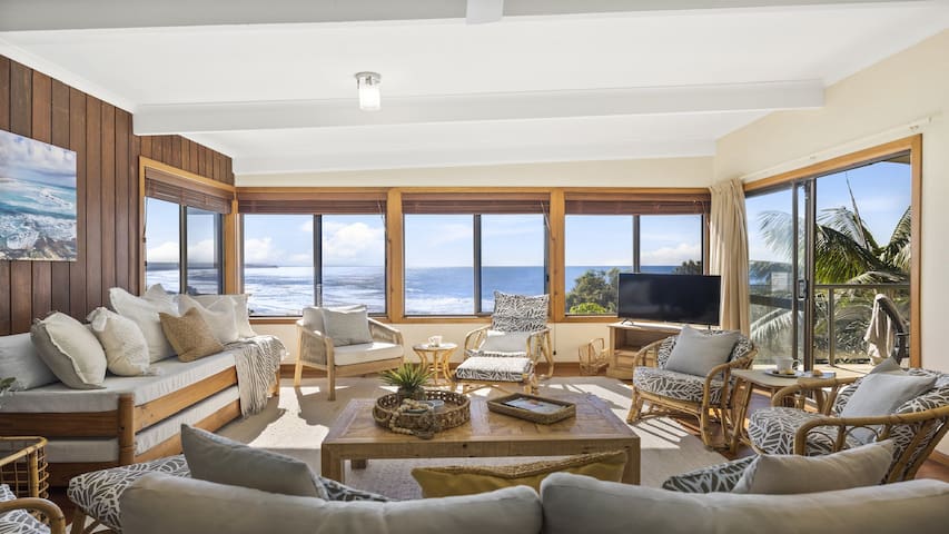 The Cowrie House – Ocean views Village Surf