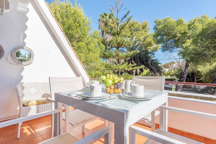 Mercuri gallery image 2