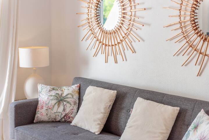 Mercuri gallery image 4