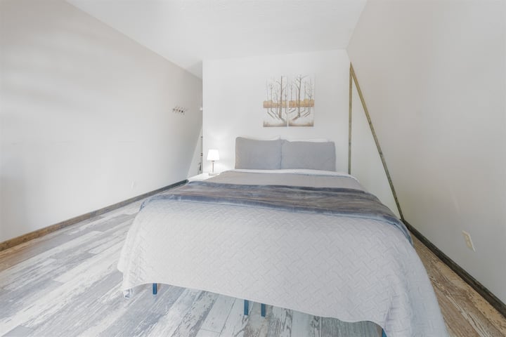 Двойно легло на основно ниво