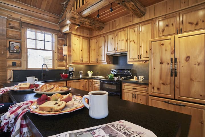 JHRL Granite Ridge Cabin 7620 - Luxury Log Cabin