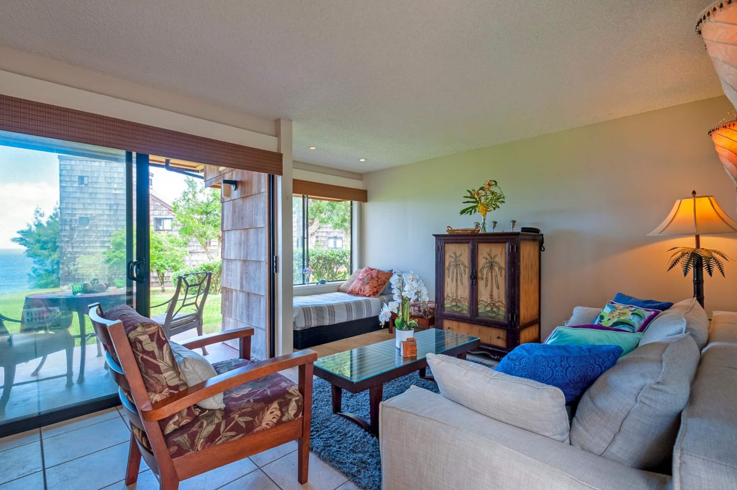 Condo in Princeville · ★4.49 · 1 bedroom · 2 beds · 1 private bath - Image 3