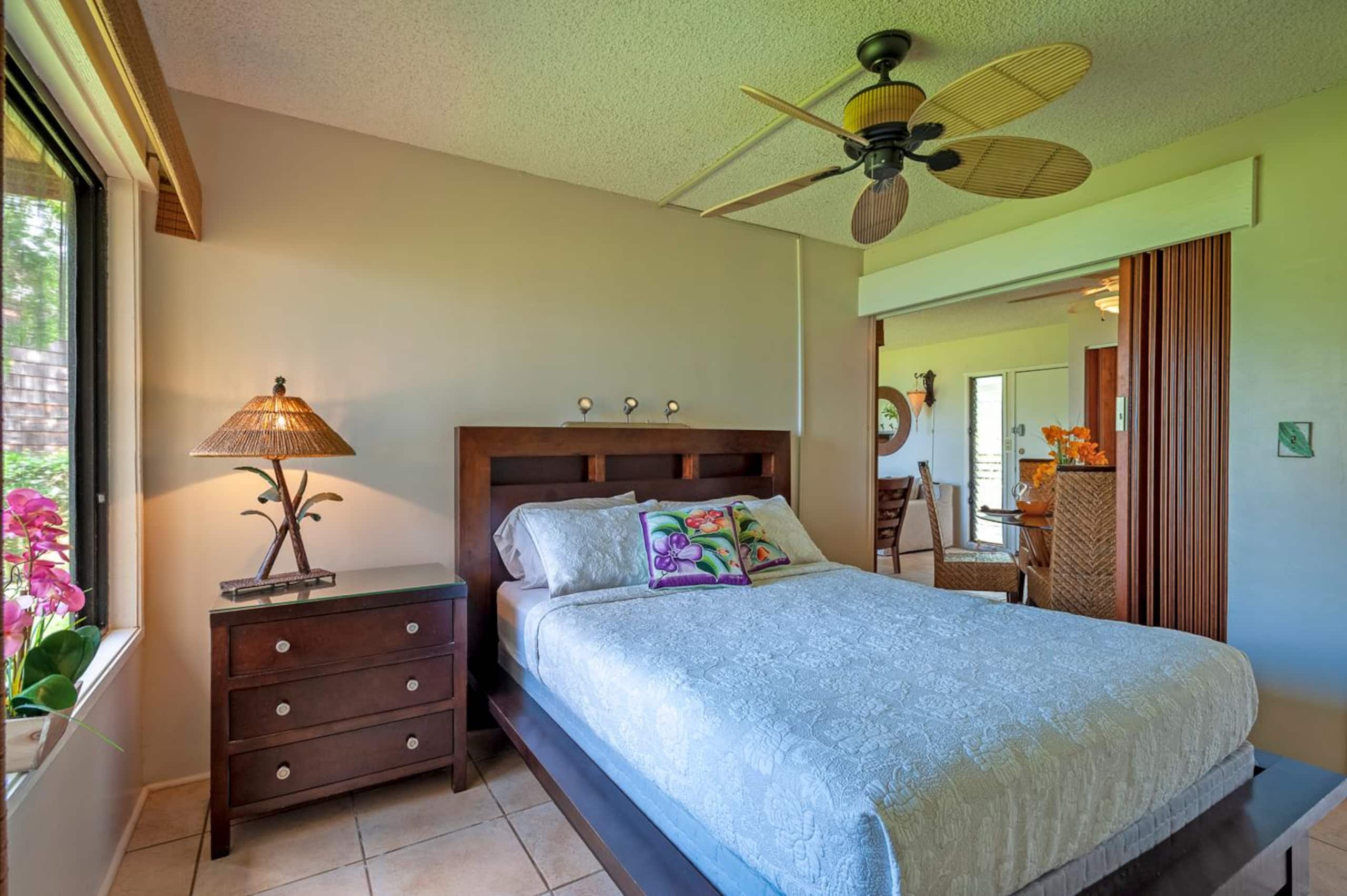 Condo in Princeville · ★4.49 · 1 bedroom · 2 beds · 1 private bath - Image 11