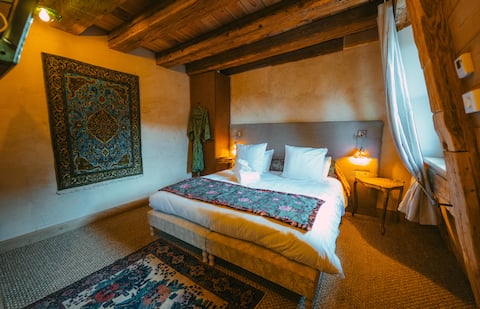 Beautiful accommodation sauna hammam jacuzzi