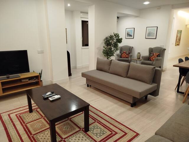 Amazing big apartment in Malasaña, Madrid Center gallery image 3