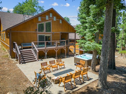 Teddy by AvantStay | Cabin 5mins to Marina/Village