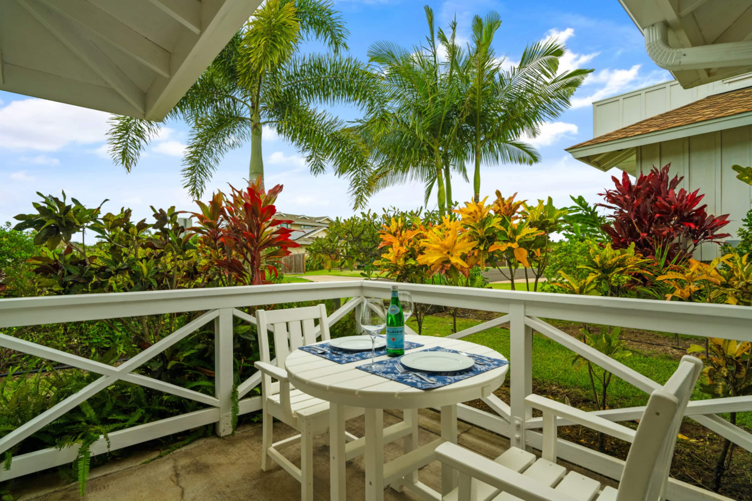 NEW Poipu 2BR Retreat, Pool, AC & Athletic Club - Photo 10