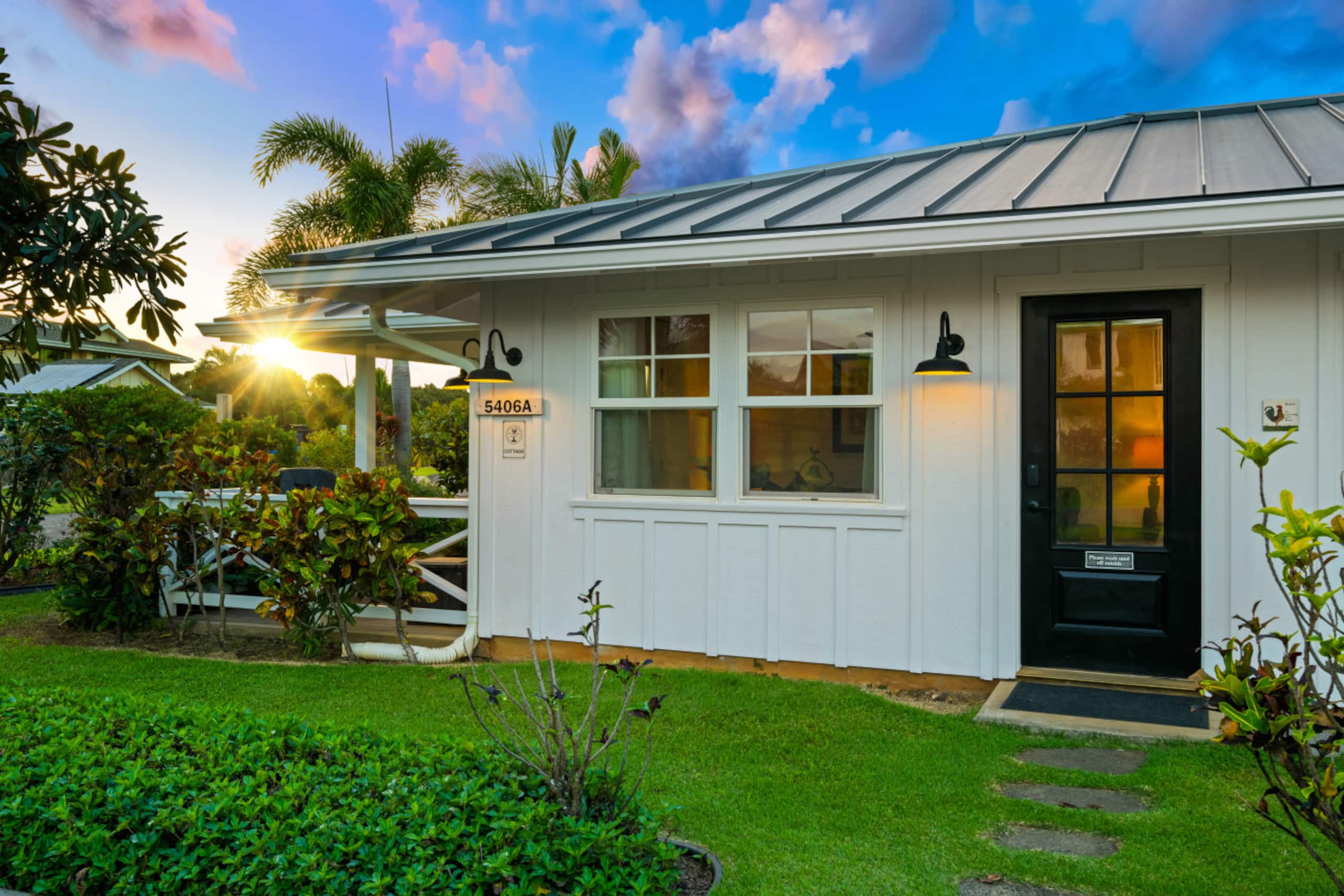 NEW Poipu 2BR Retreat, Pool, AC & Athletic Club - Photo 8