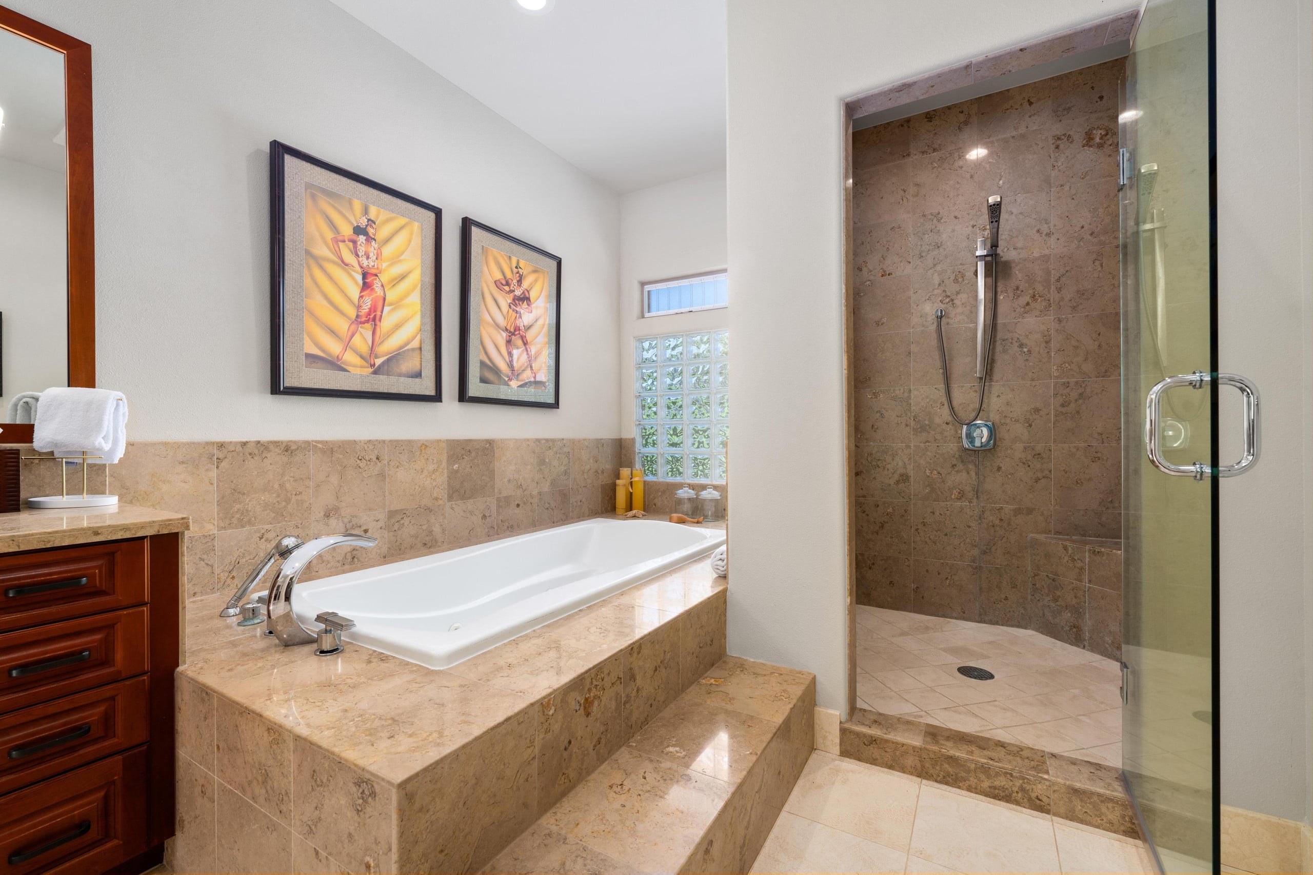 Home in Waimea · ★4.55 · 3 bedrooms · 4 beds · 3 baths - Image 18