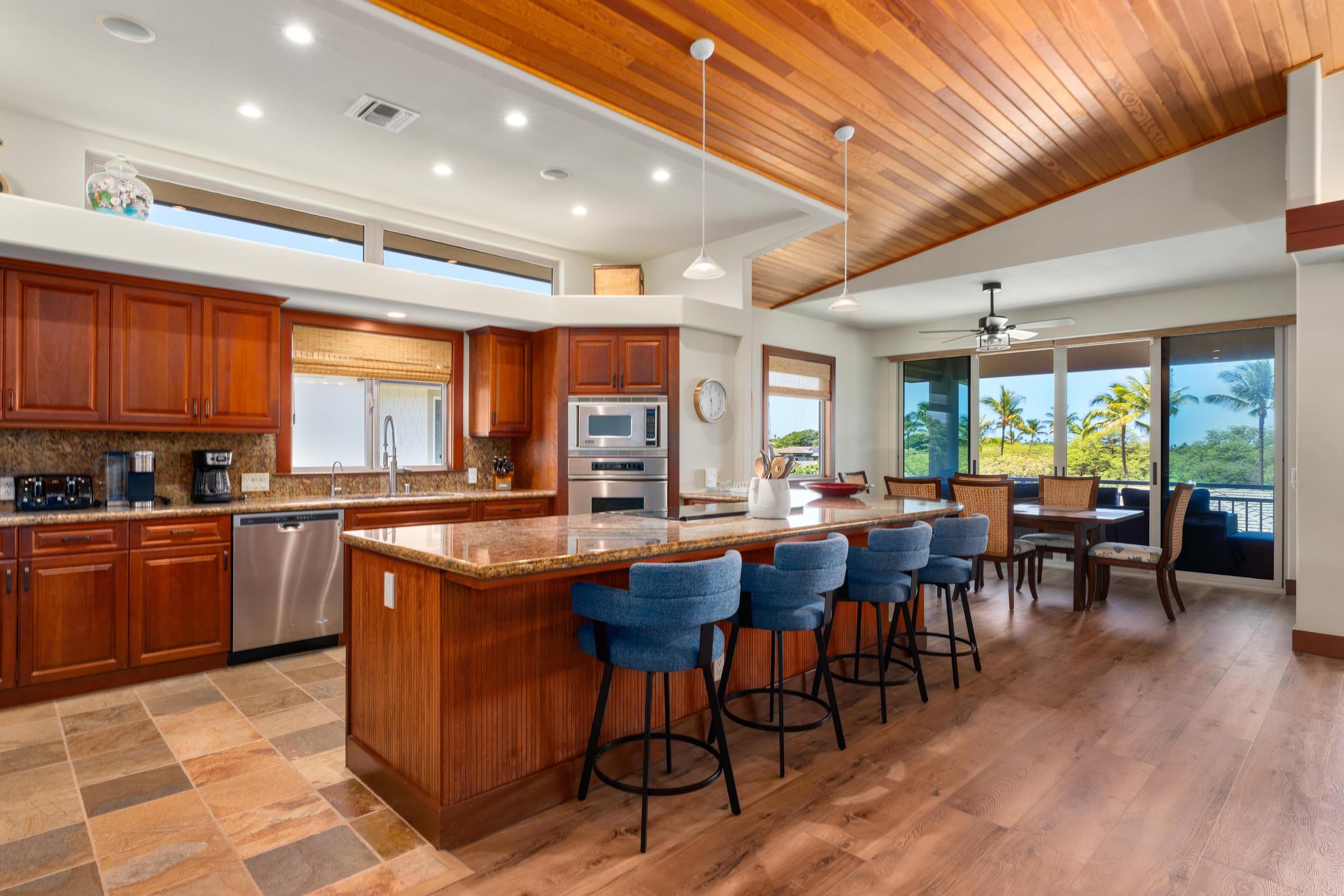 Home in Waimea · ★4.55 · 3 bedrooms · 4 beds · 3 baths - Image 2