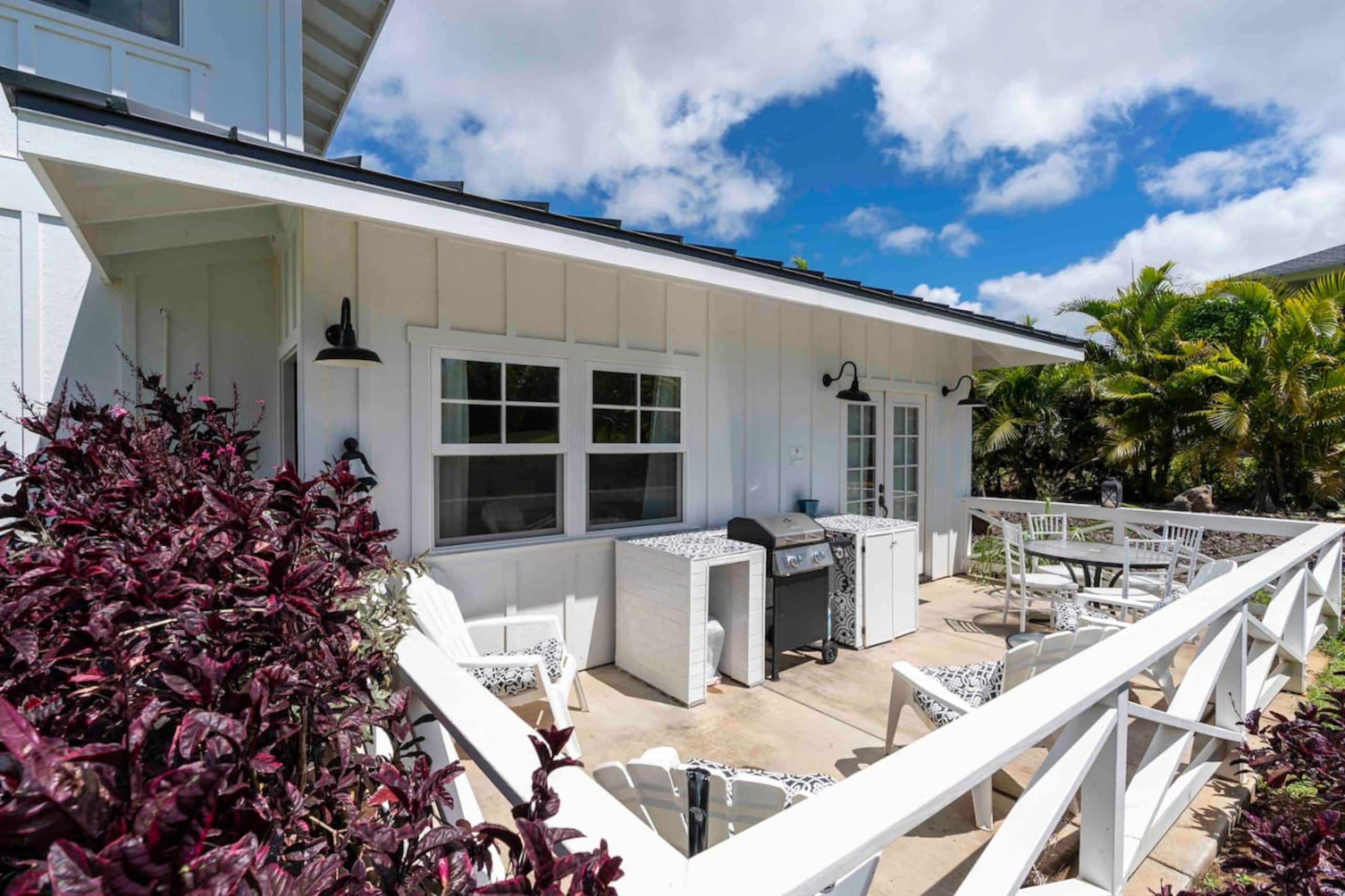 NEW Estate 5BR Retreat, Pool, AC & PickleBall - Photo 23