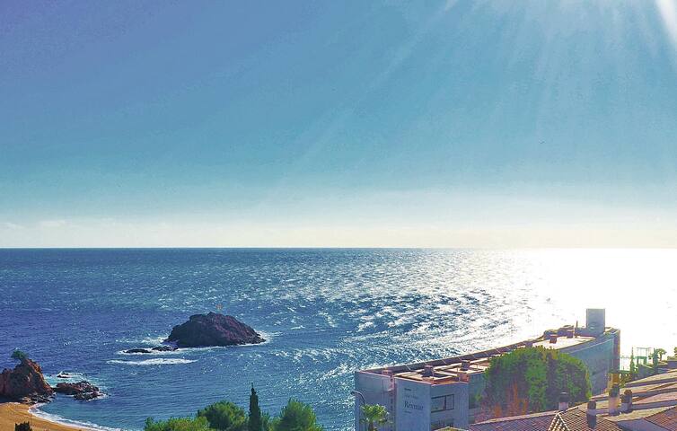 Nice home in Tossa de Mar with WiFi gallery image 5