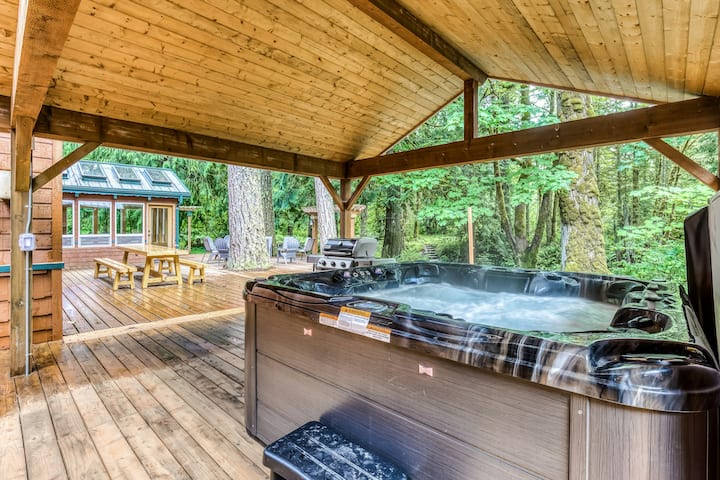 6BR Waterview Dog Friendly | Chef's Kitchen