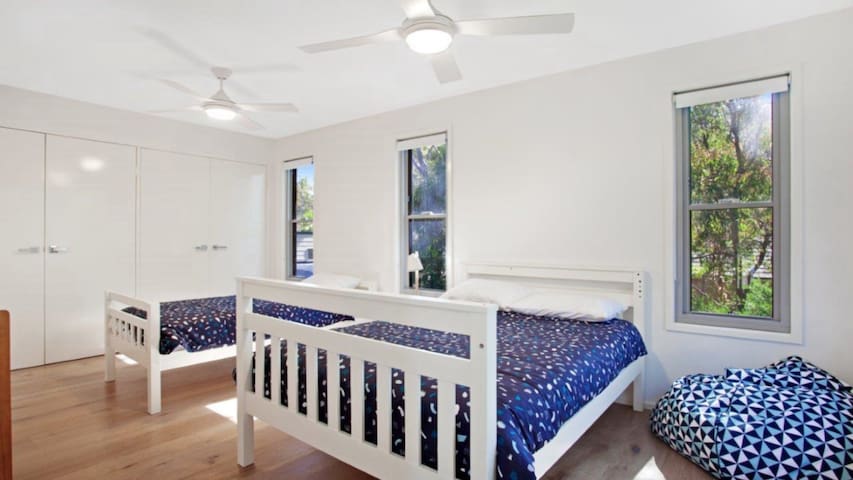 Stunning Beach House gallery image 4