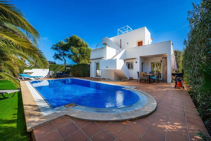 Luna gallery image 2