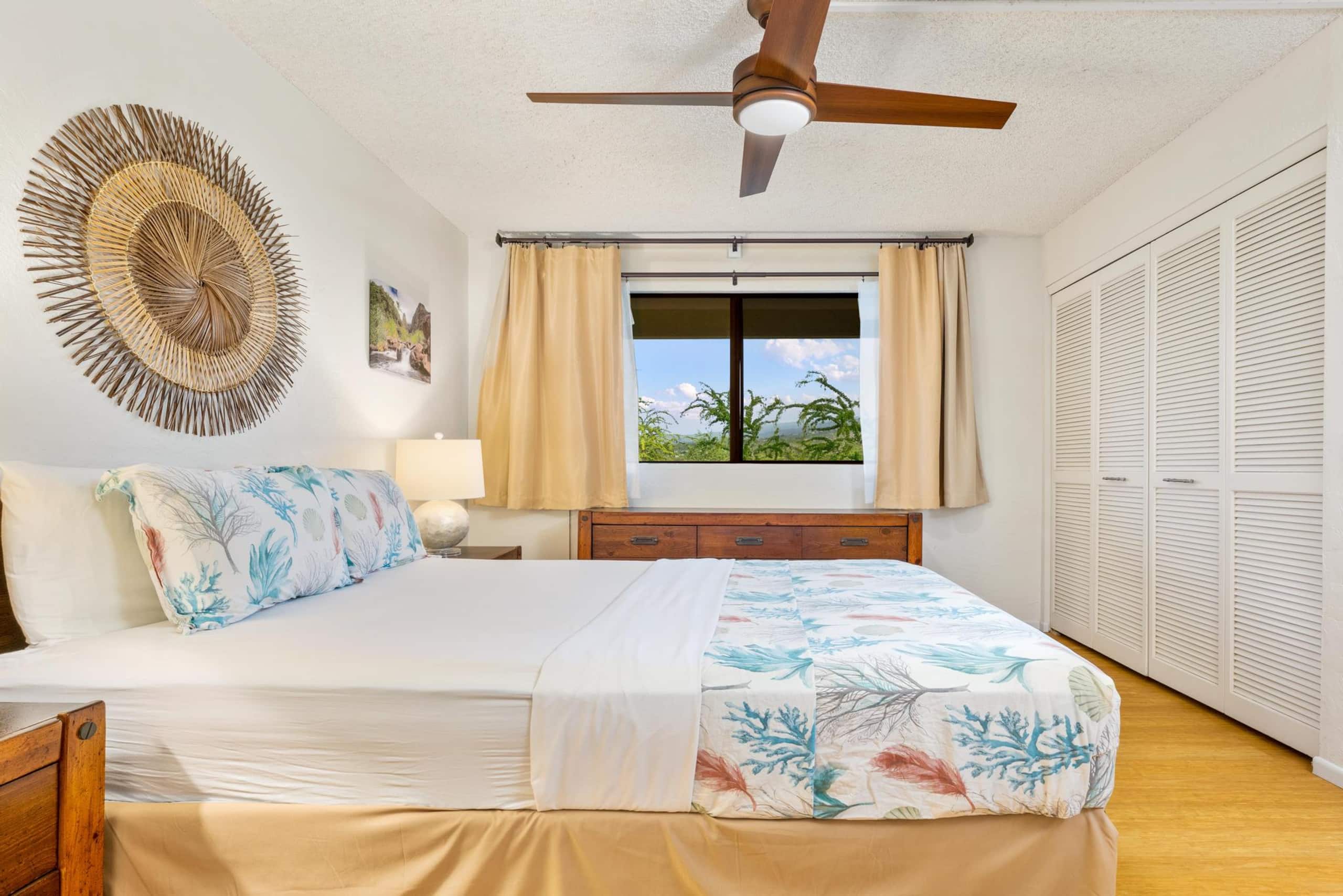 Condo in Kailua-Kona · ★4.45 · 2 bedrooms · 3 beds · 2 shared baths - Image 16