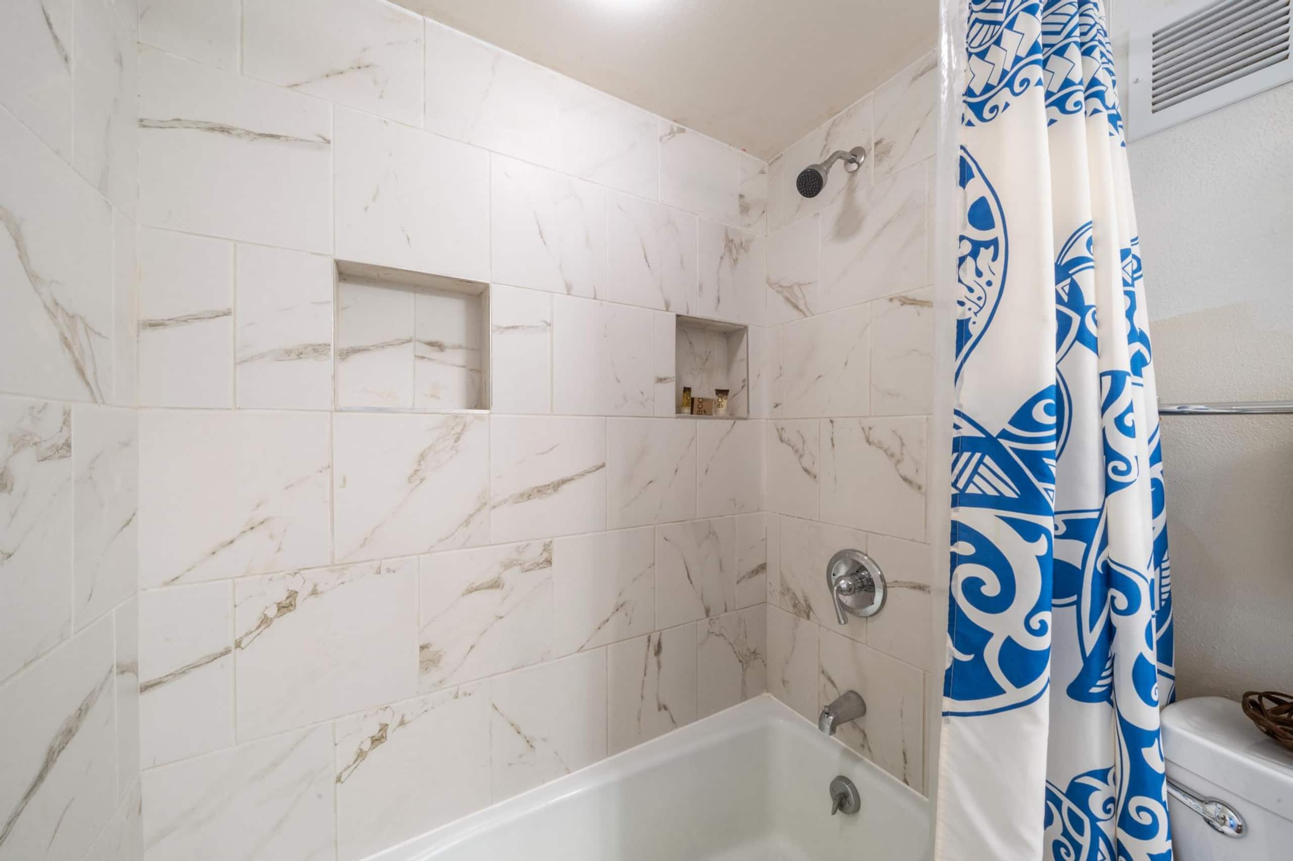 Condo in Kailua-Kona · ★4.45 · 2 bedrooms · 3 beds · 2 shared baths - Image 22
