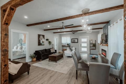 AC! Urban Rustic Getaway, Easy to OSU, Great PNW