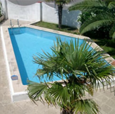 8008 casa hendre, news.exceptional canal house wit