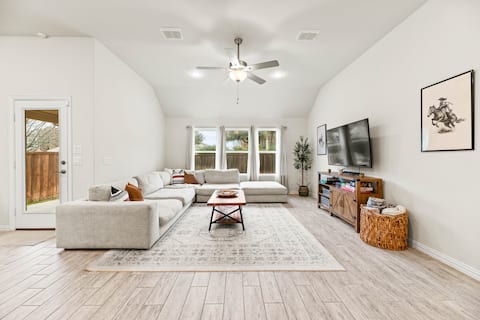 Casa at Fossil Creek | 3BD, Office, Game Area