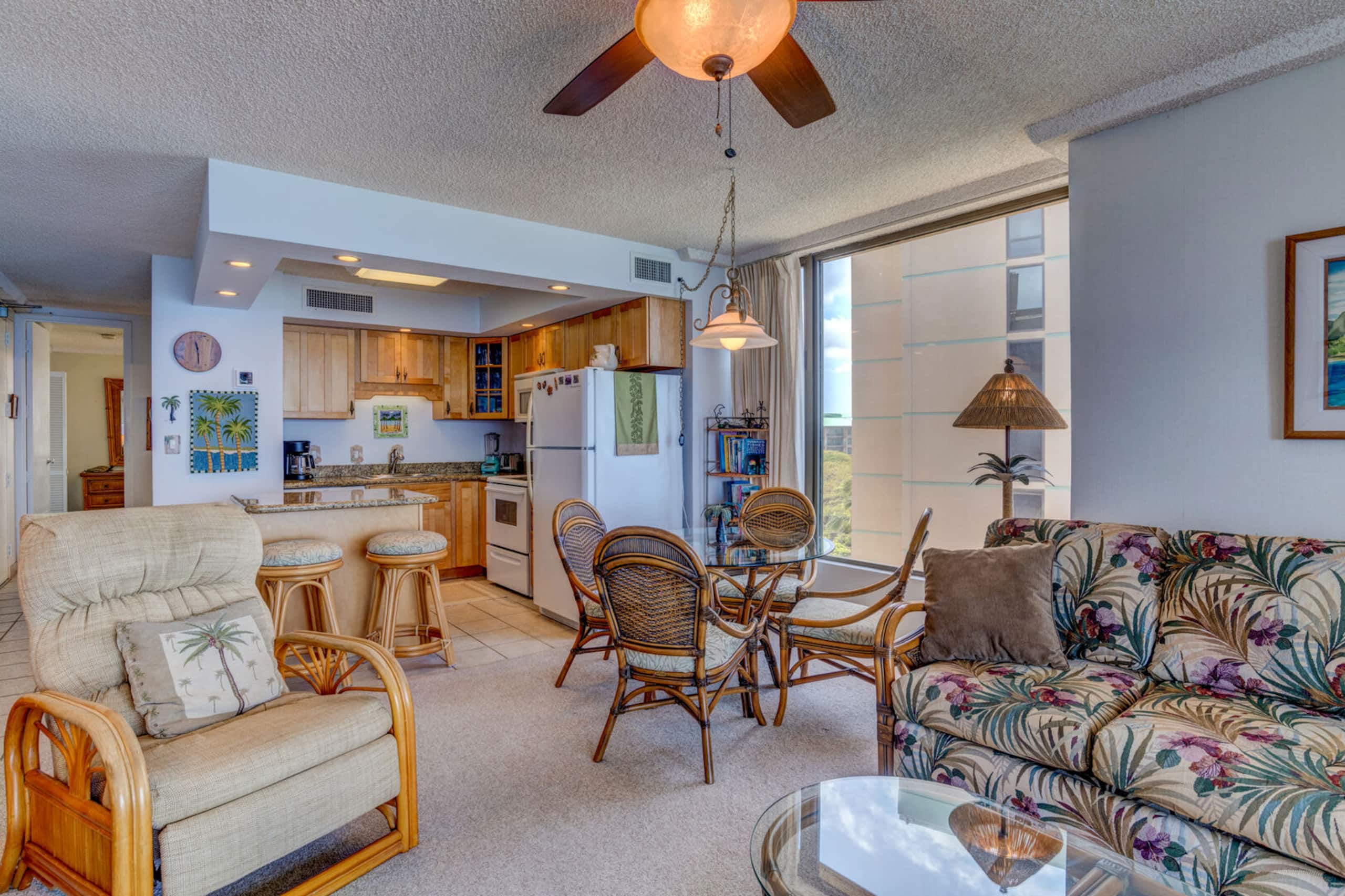 Condo in Lahaina · ★4.73 · 1 bedroom · 2 beds · 1 private bath - Image 9