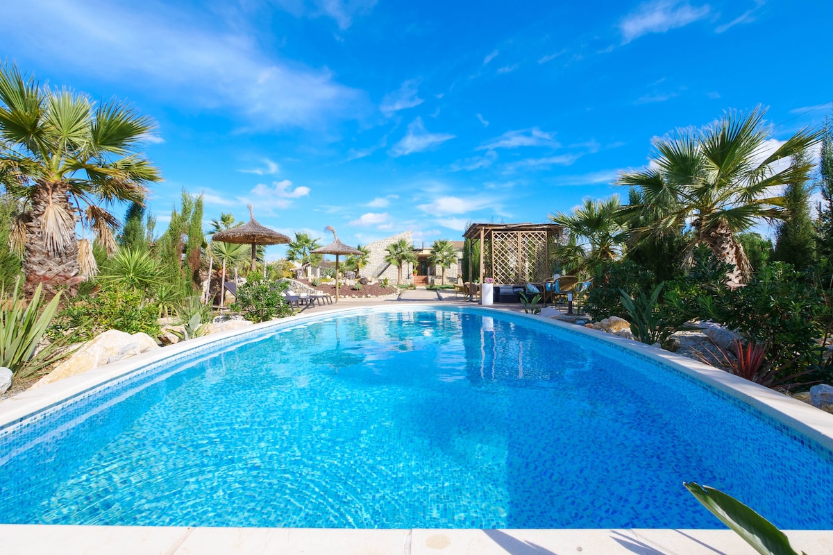 Successful Airbnb property: Melongos in Inca