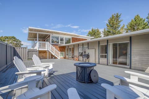 Panoramic Ocean Views-Fire Table-Ocean Avenue