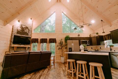 Flying High Luxury Cabin #3