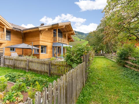 Popular Airbnb listing: Luxury holiday home with wellness and fireplace in Rauris