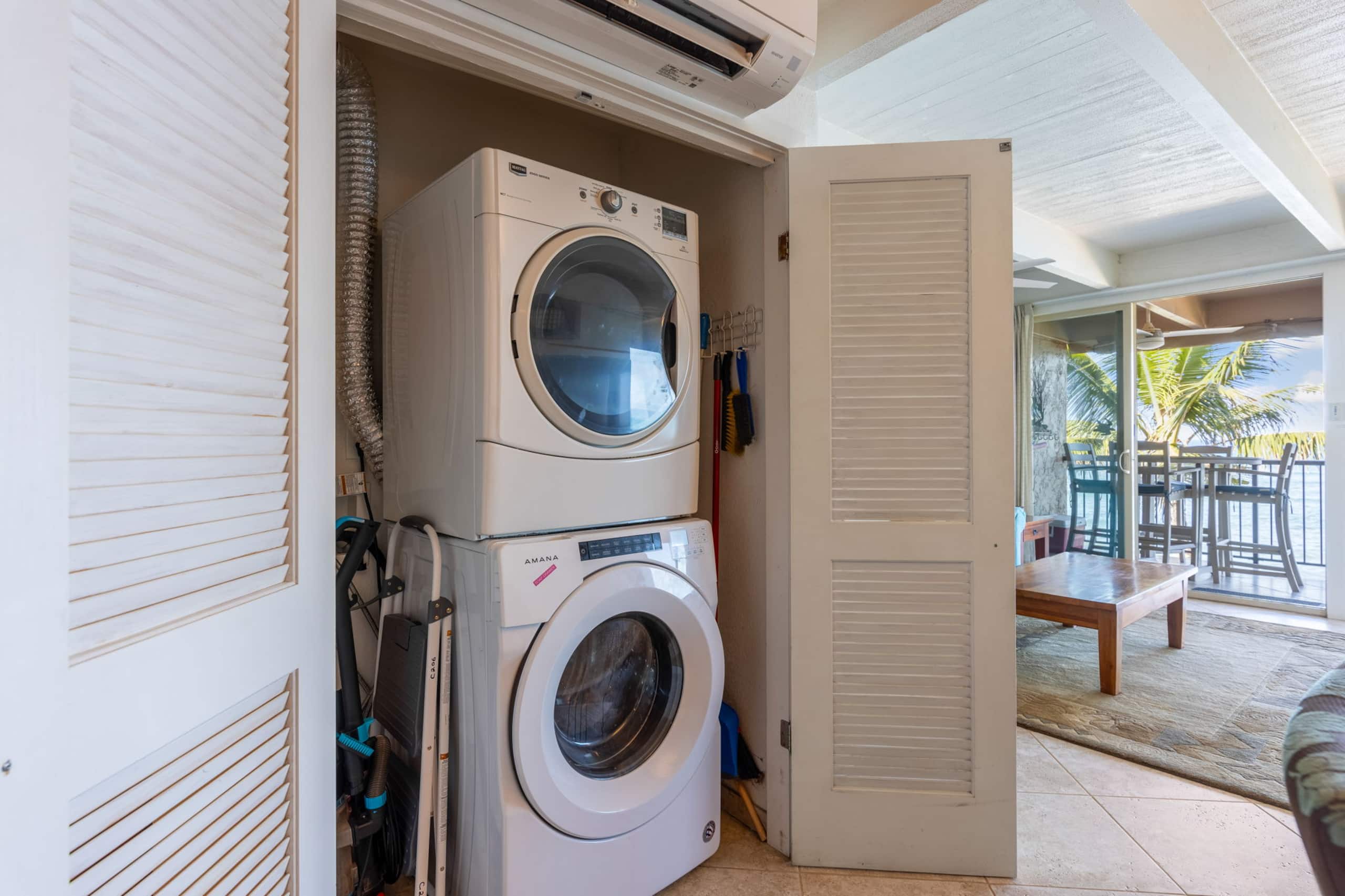 Condo in Lahaina · ★4.96 · 2 bedrooms · 3 beds · 2 baths - Image 23