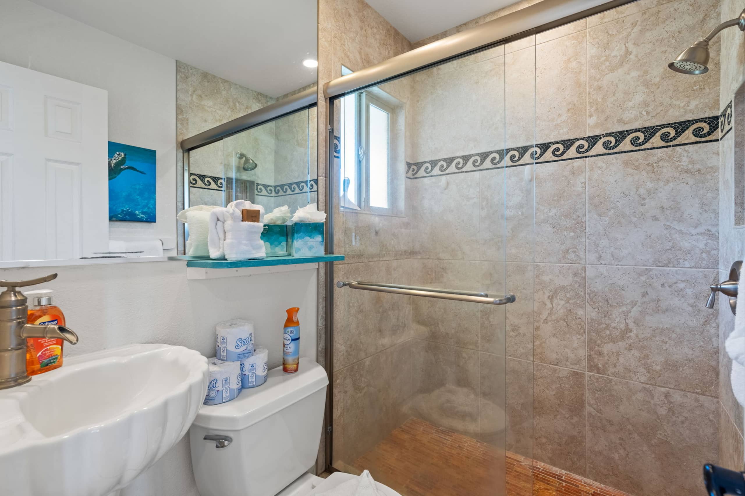 Condo in Lahaina · ★4.96 · 2 bedrooms · 3 beds · 2 baths - Image 25