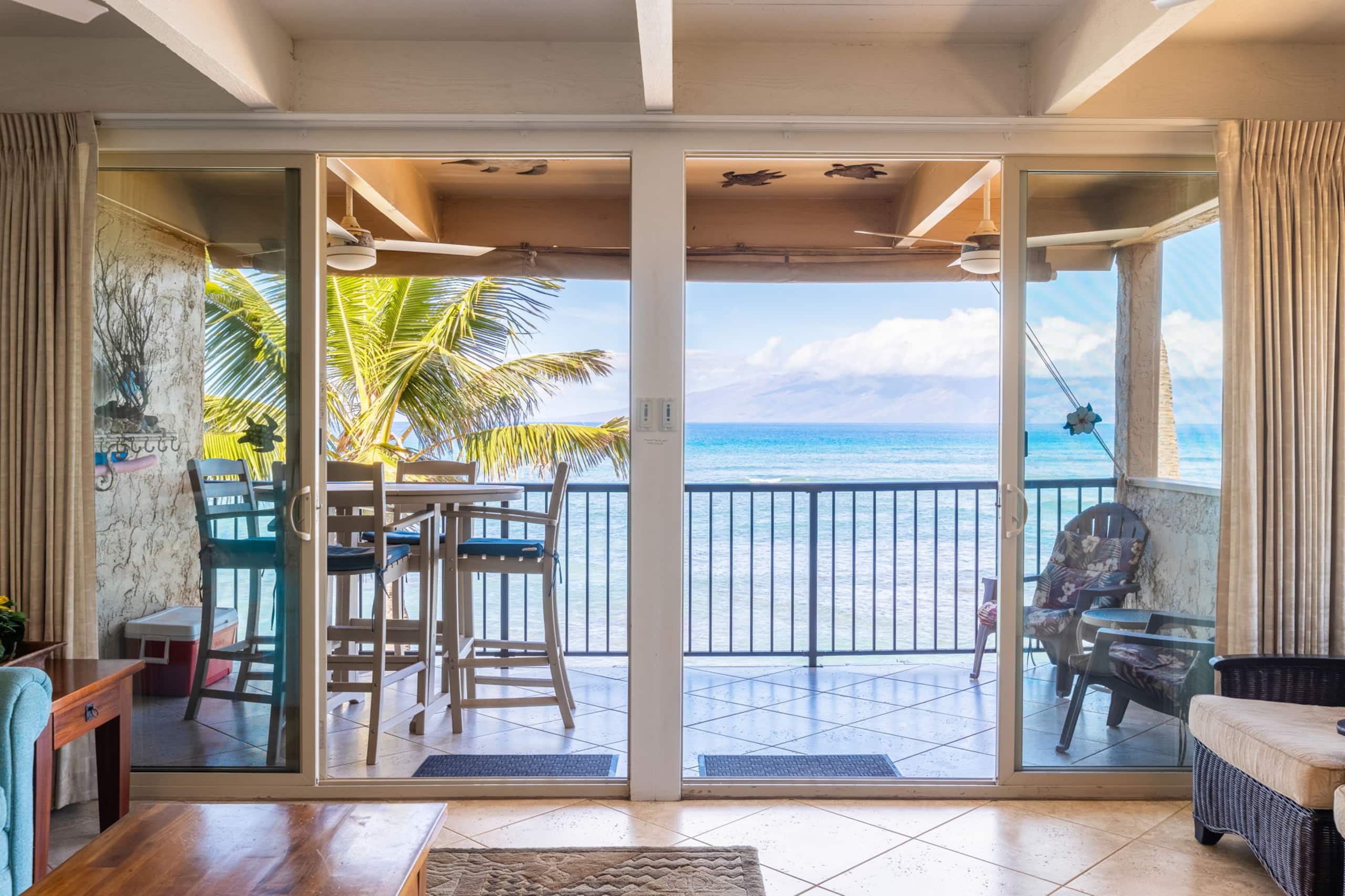 Condo in Lahaina · ★4.96 · 2 bedrooms · 3 beds · 2 baths - Image 12
