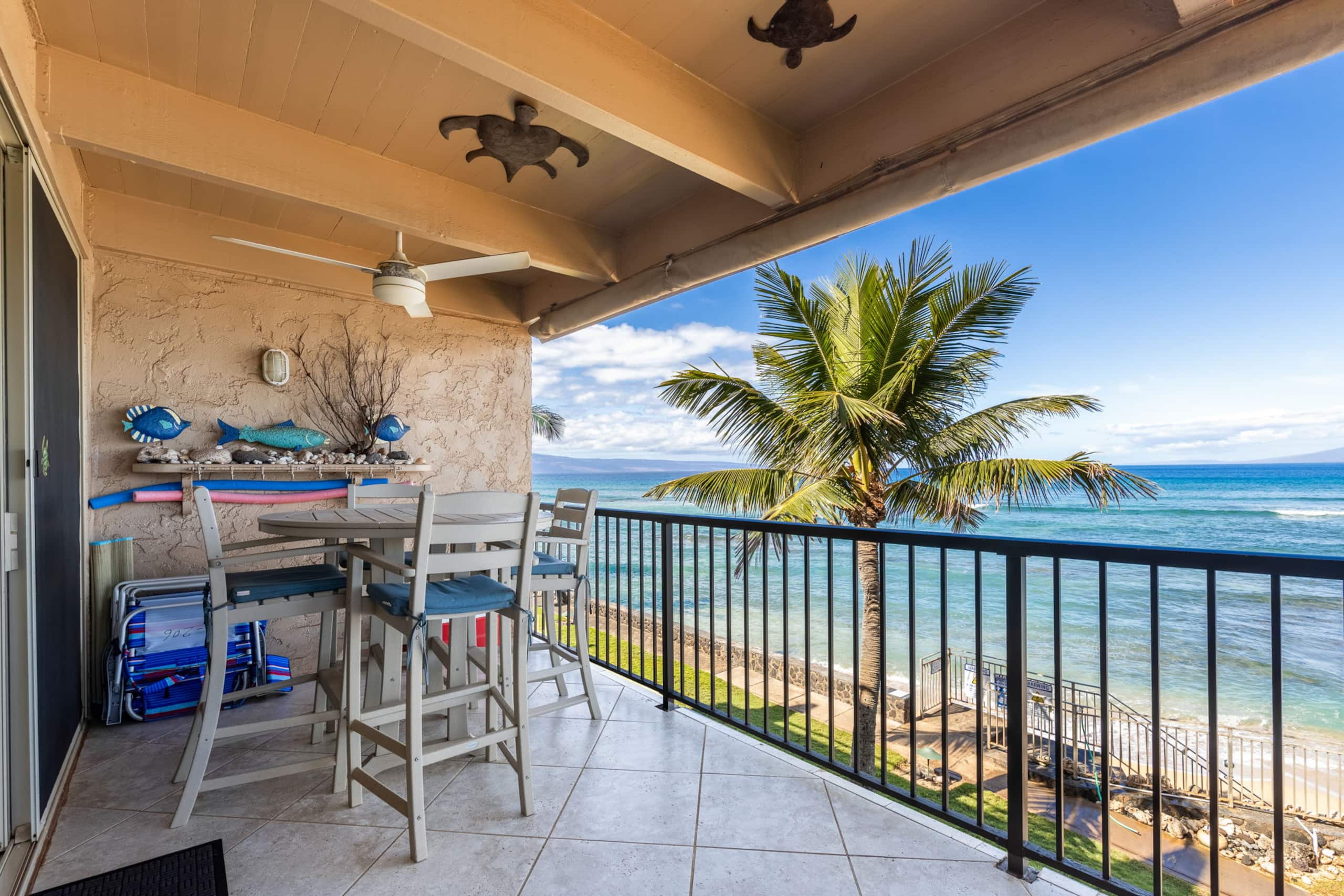 Condo in Lahaina · ★4.96 · 2 bedrooms · 3 beds · 2 baths - Image 4