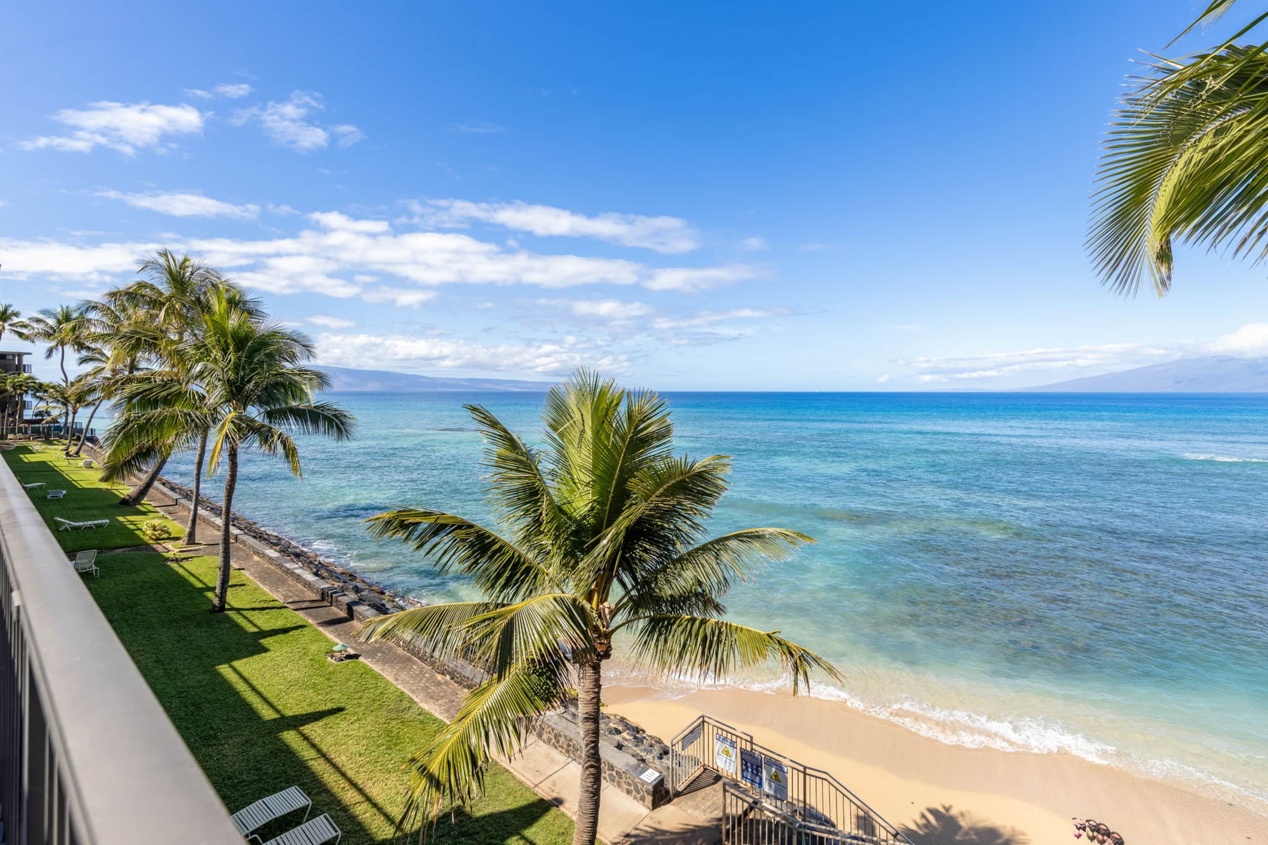 Condo in Lahaina · ★4.96 · 2 bedrooms · 3 beds · 2 baths - Image 2