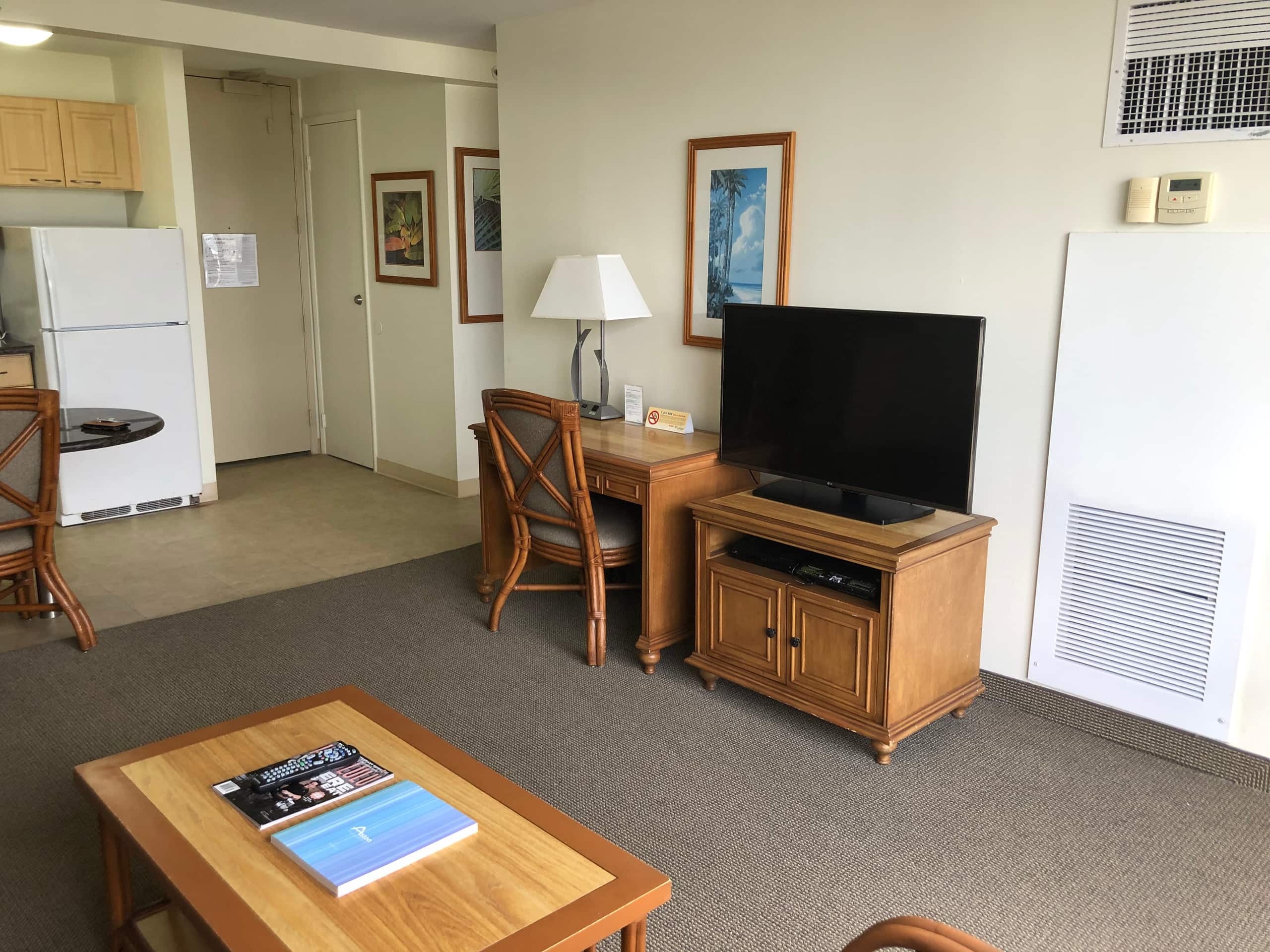Condo in Honolulu · ★4.33 · 2 bedrooms · 2 beds · 1 shared bath - Image 8