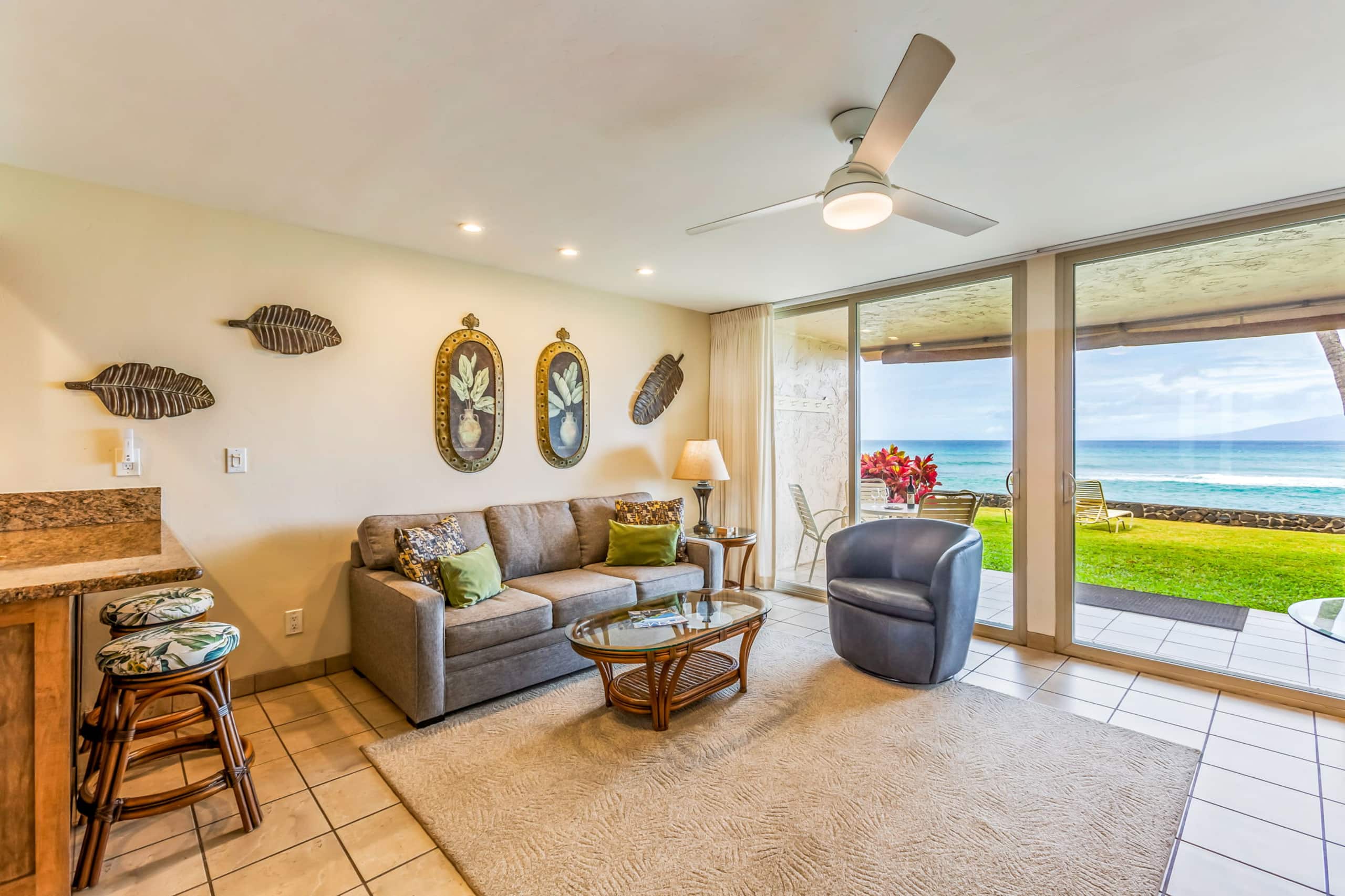 Condo in Lahaina · ★4.89 · 1 bedroom · 1 bed · 1 bath - Image 7
