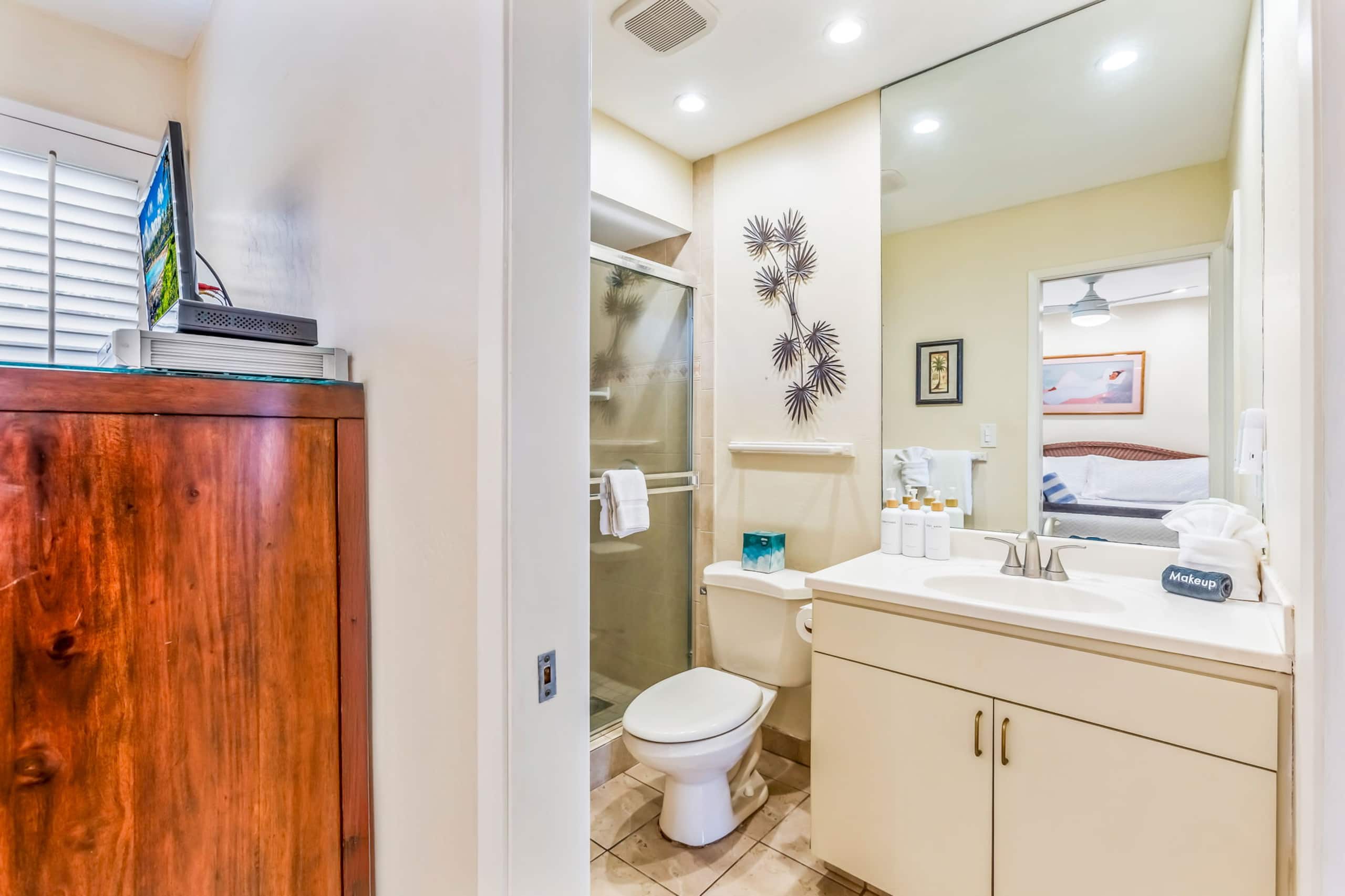 Condo in Lahaina · ★4.89 · 1 bedroom · 1 bed · 1 bath - Image 26