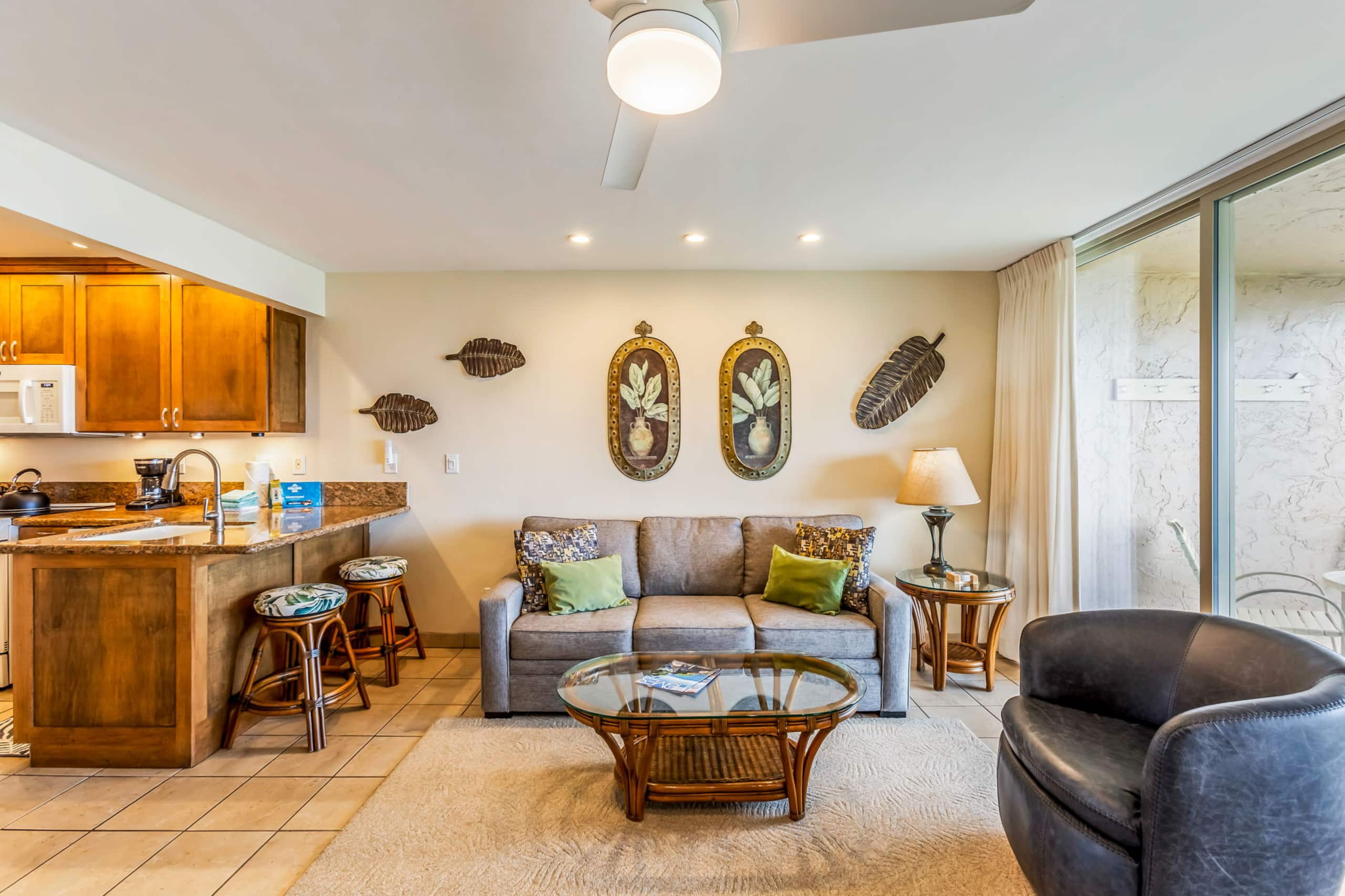 Condo in Lahaina · ★4.89 · 1 bedroom · 1 bed · 1 bath - Image 10